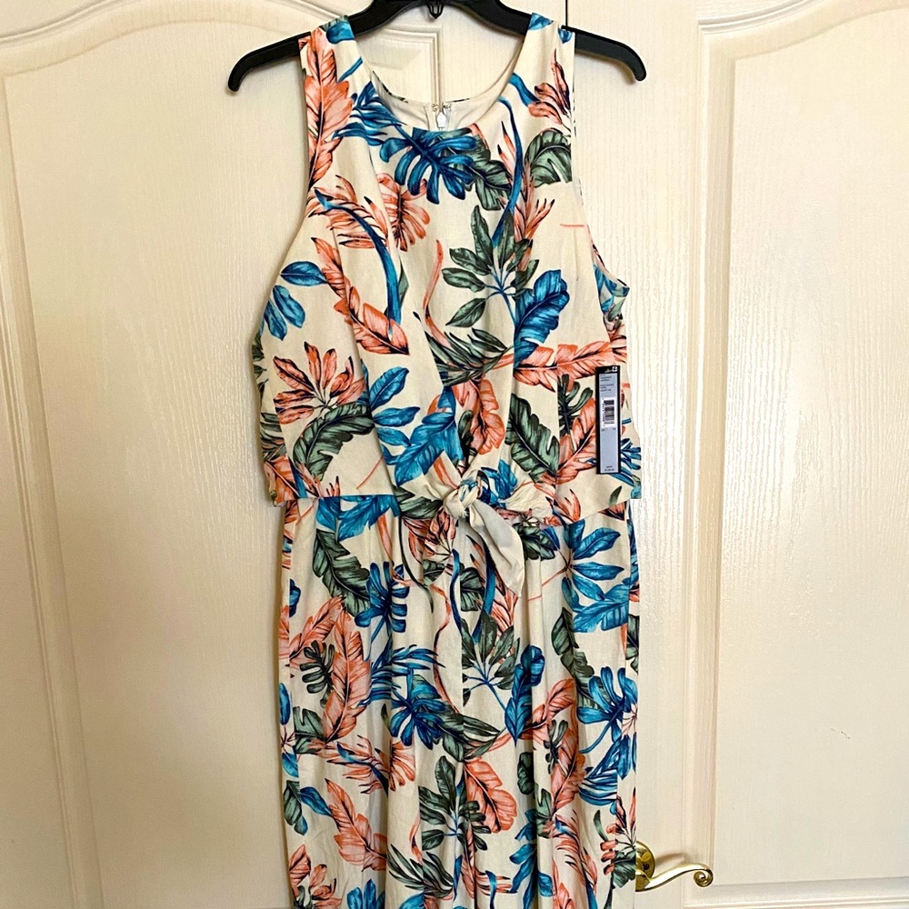 Tahari jumpsuit. Front tie palm print.